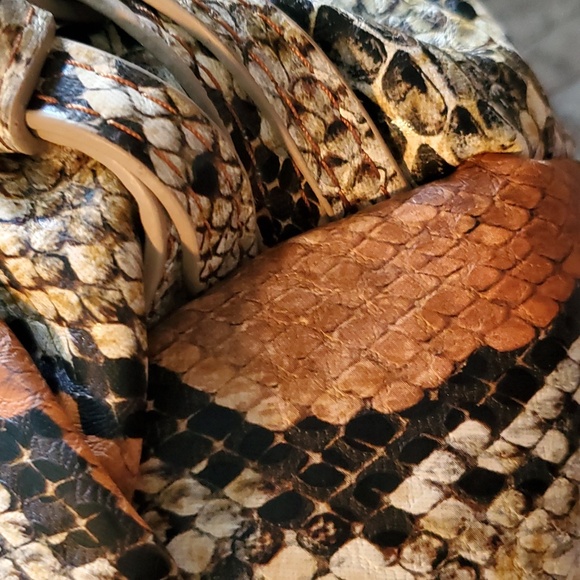 Big buddy faux snake skin purse - Picture 8 of 12